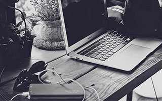 意甲媒体透露：米兰前锋莱奥一直带伤上阵，下场打科莫未必能首发出场